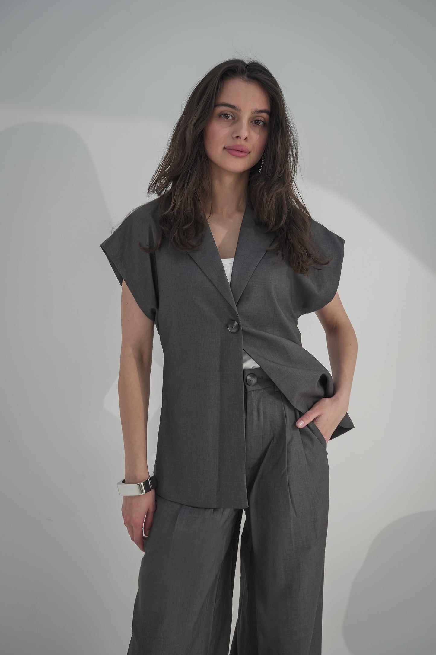 Gray set short sleeve blazer & pants