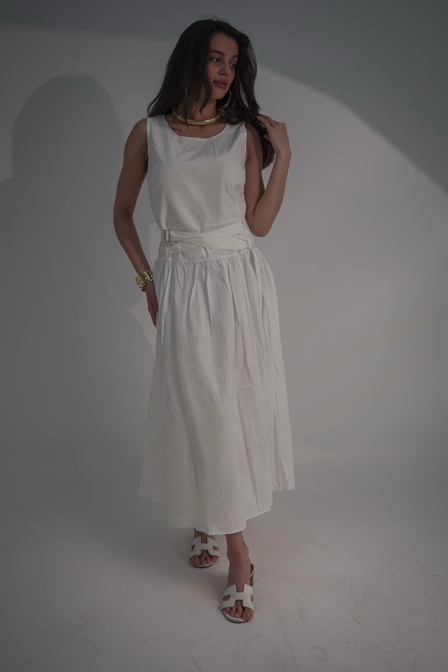 Summer dress with belt